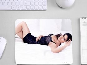 Sunny Leone Printed Mouse pad Non Slip Base 9x7 Inch